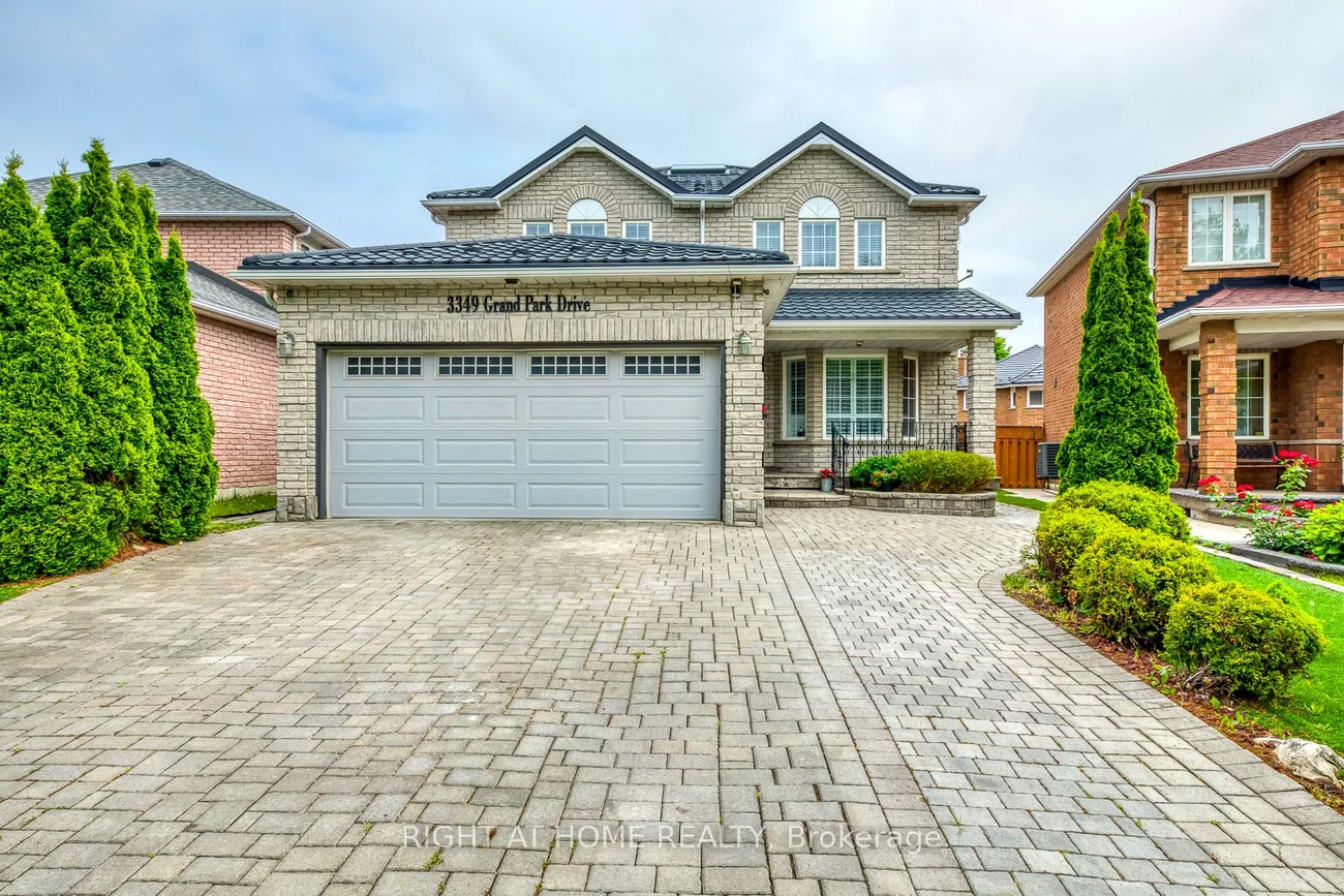 3349, Grand Park, Fairview, Mississauga