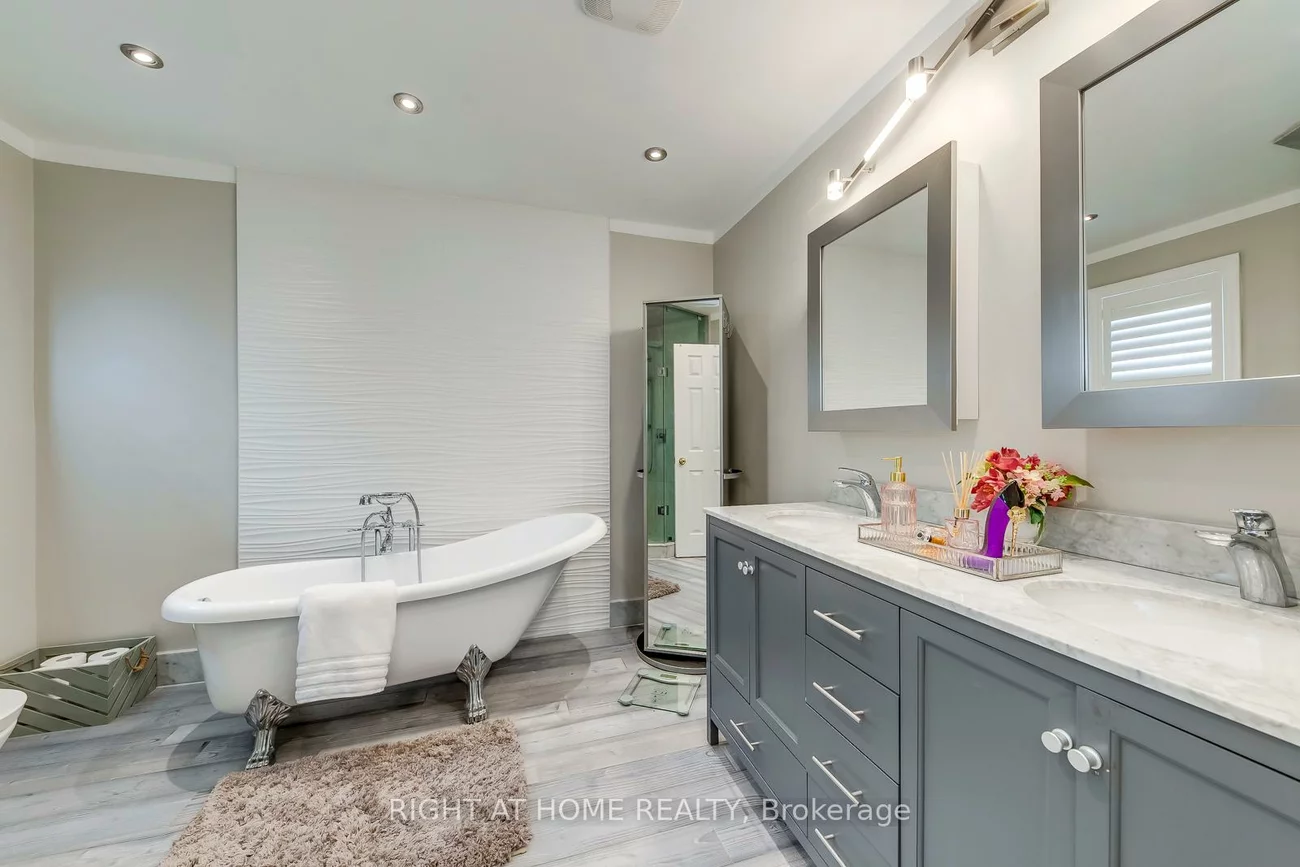 3349, Grand Park, Fairview, Mississauga
