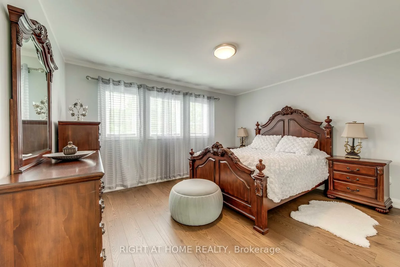 3349, Grand Park, Fairview, Mississauga