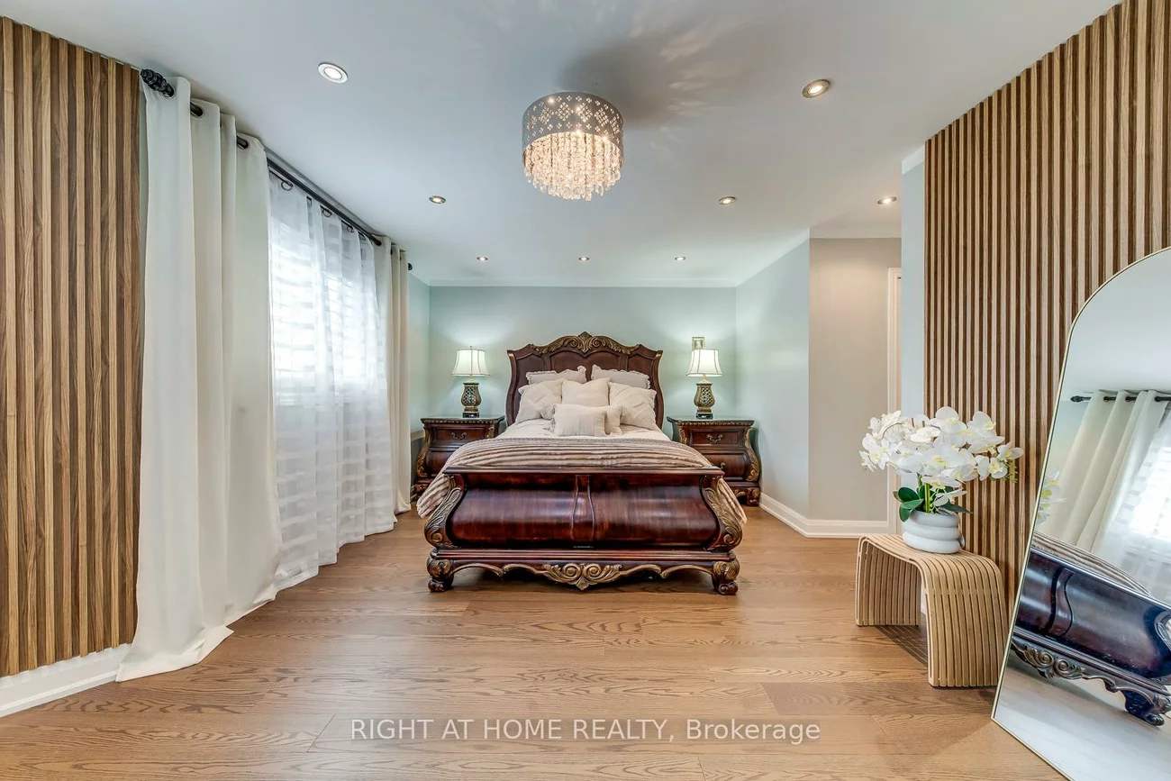 3349, Grand Park, Fairview, Mississauga