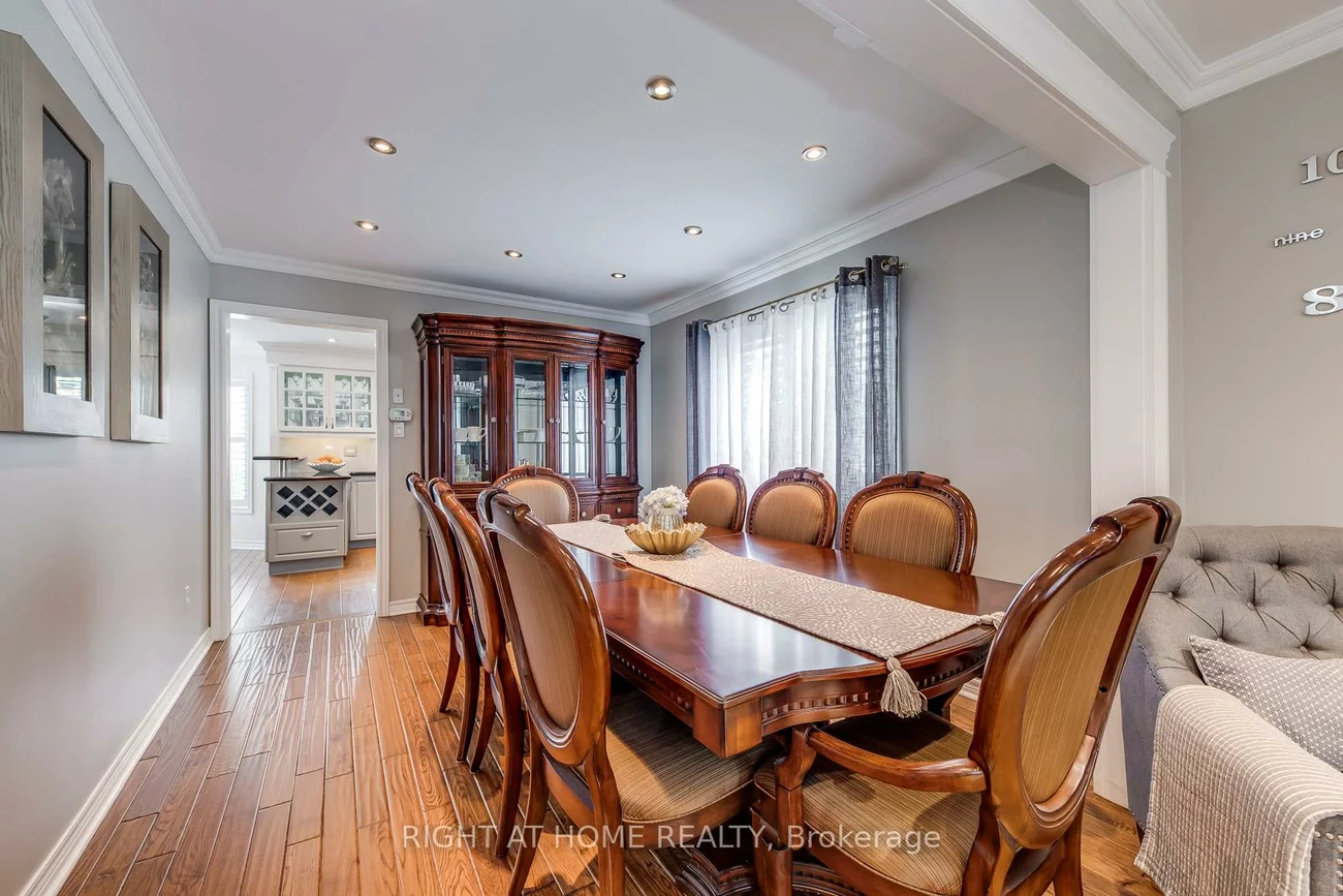 3349, Grand Park, Fairview, Mississauga