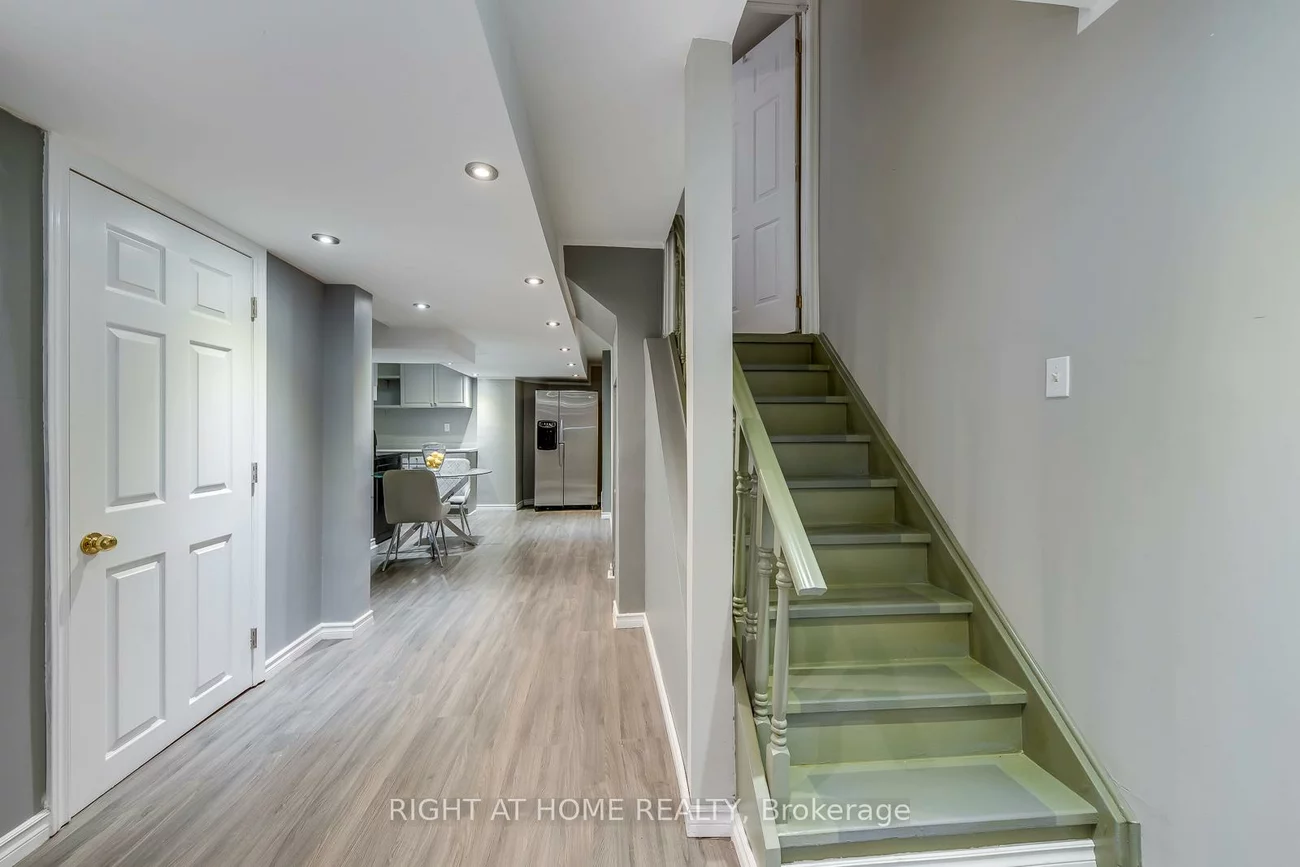 3349, Grand Park, Fairview, Mississauga