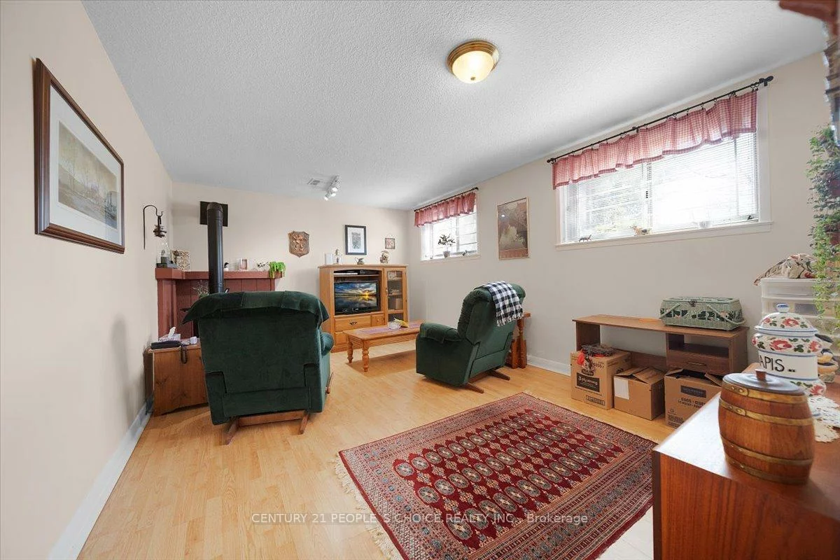 2374, Truscott, Clarkson, Mississauga
