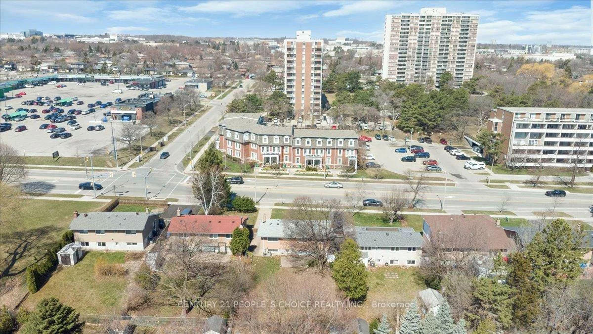 2374, Truscott, Clarkson, Mississauga
