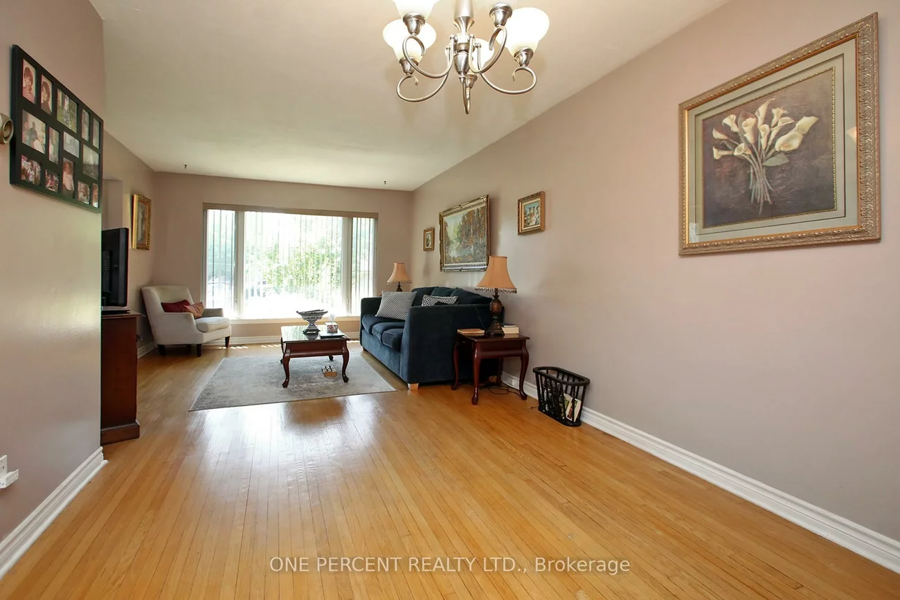1543, Sandgate, Clarkson, Mississauga
