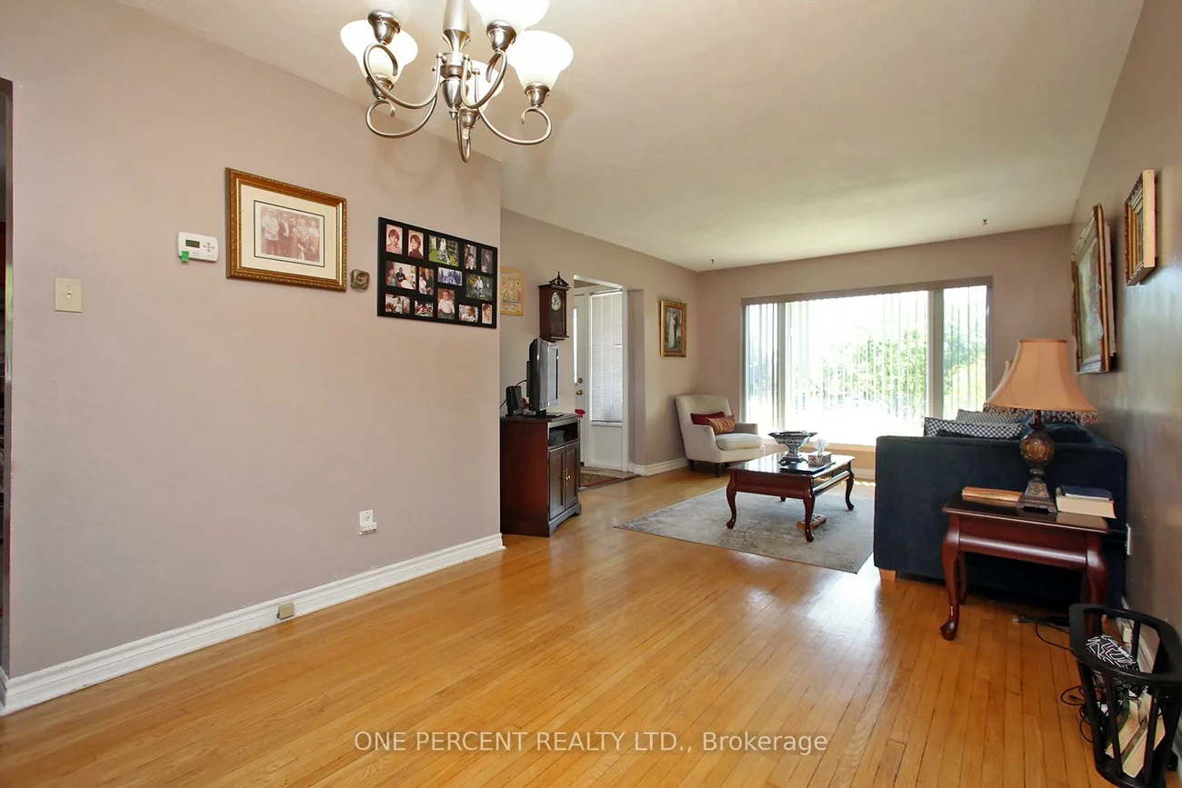 1543, Sandgate, Clarkson, Mississauga