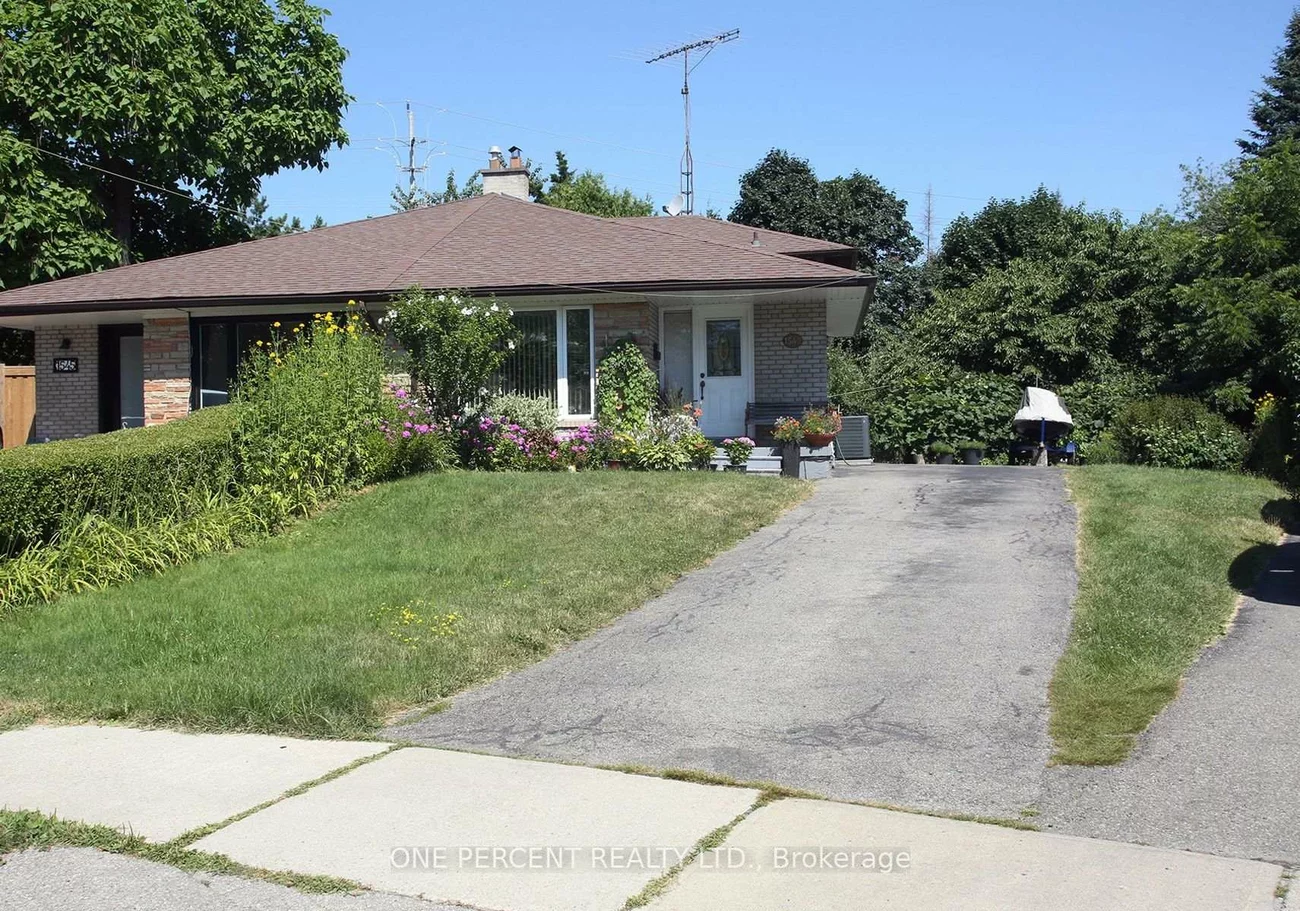 1543, Sandgate, Clarkson, Mississauga