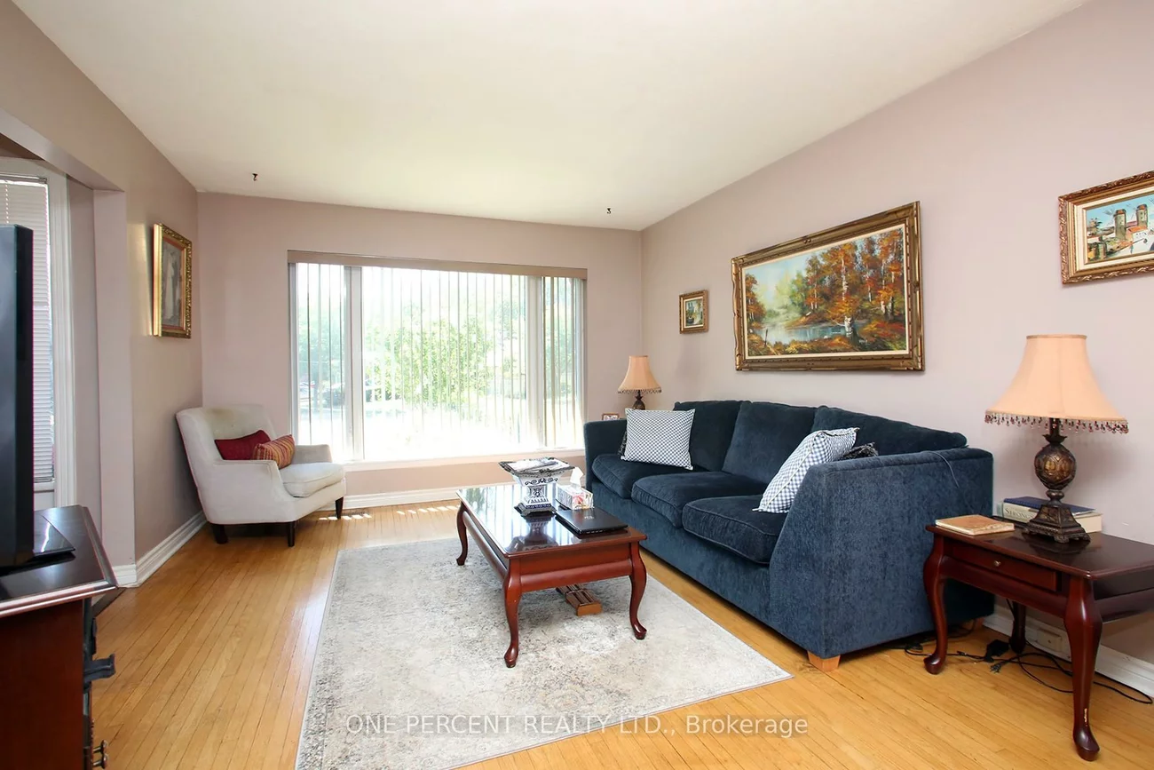 1543, Sandgate, Clarkson, Mississauga