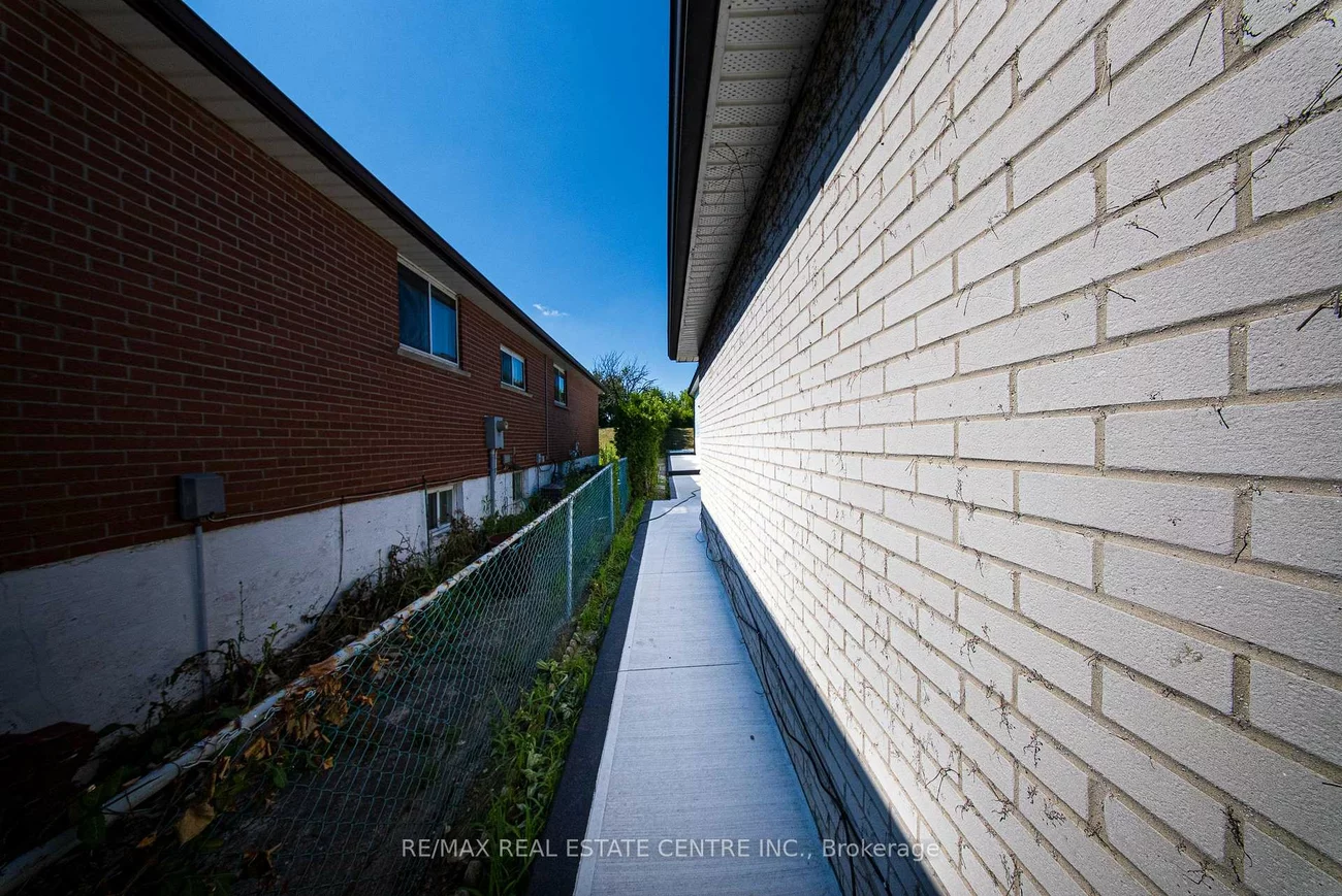 764, Eaglemount, Erindale, Mississauga