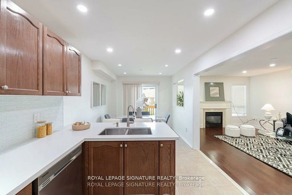 3938, Burdette, Churchill Meadows, Mississauga