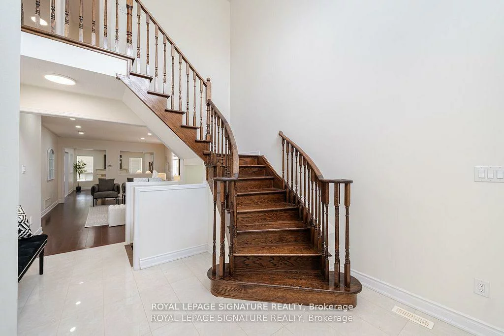 3938, Burdette, Churchill Meadows, Mississauga