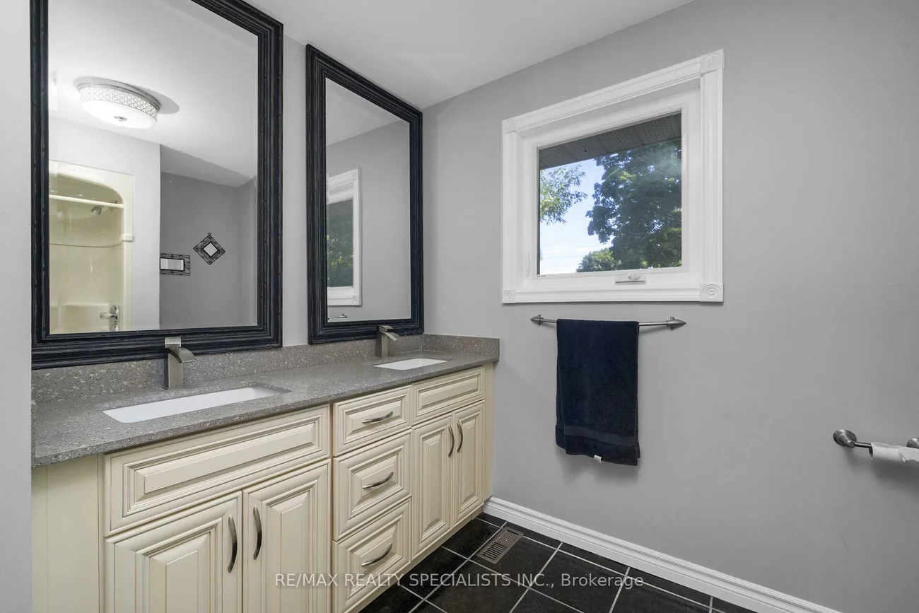 1480, Ballyclare, Erindale, Mississauga