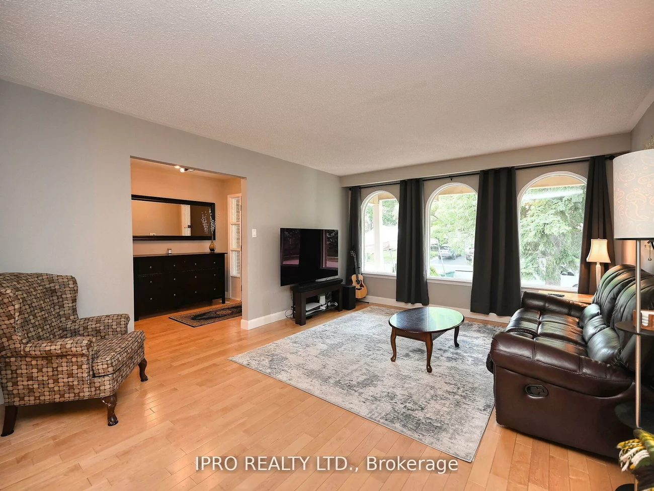 986, Vanier, Lorne Park, Mississauga