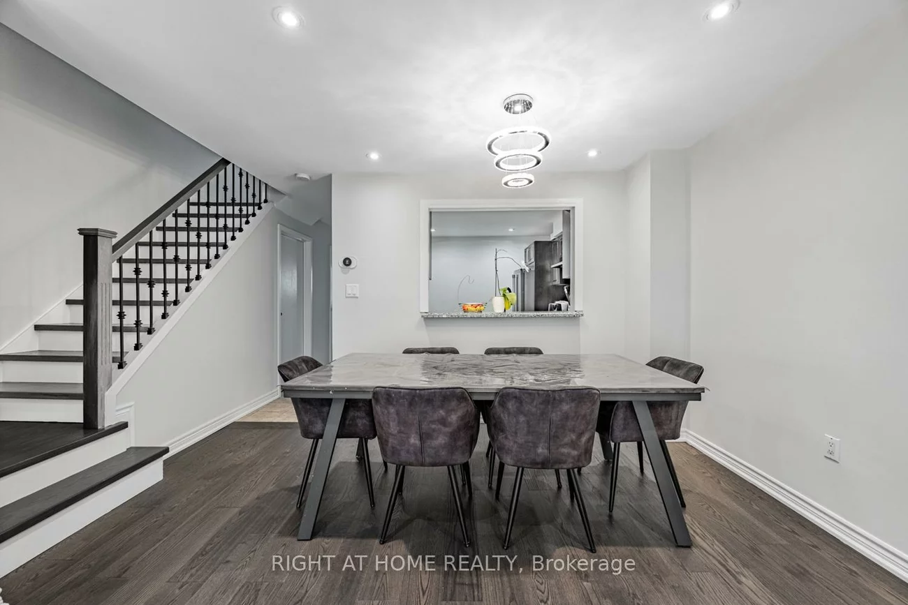 61, Chalfield, Rathwood, Mississauga