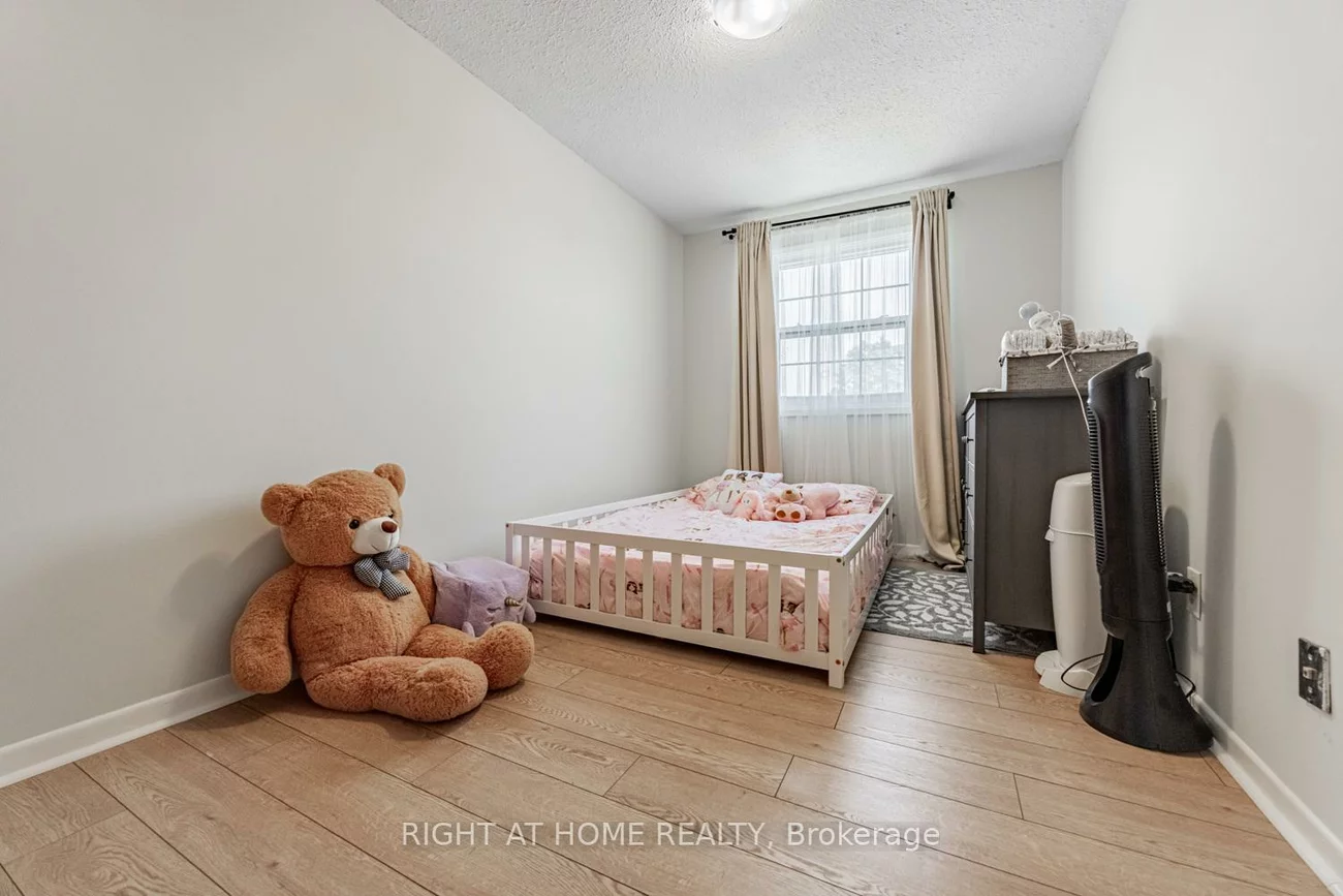 61, Chalfield, Rathwood, Mississauga