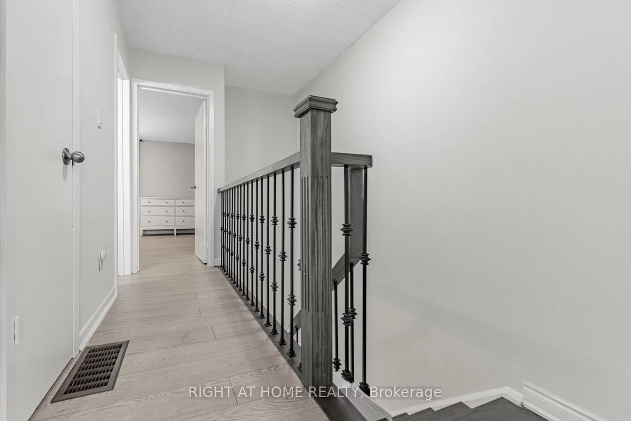 61, Chalfield, Rathwood, Mississauga