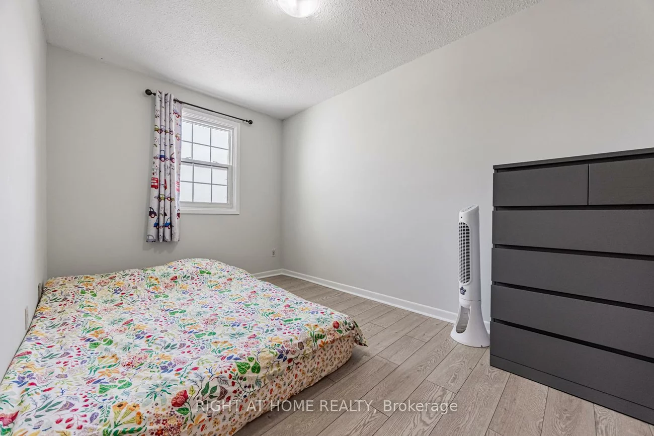 61, Chalfield, Rathwood, Mississauga