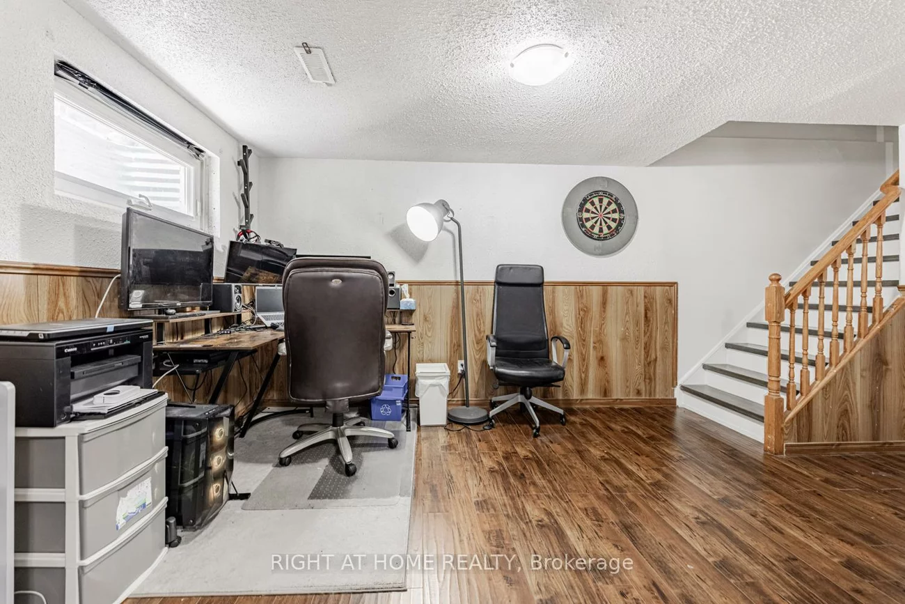 61, Chalfield, Rathwood, Mississauga