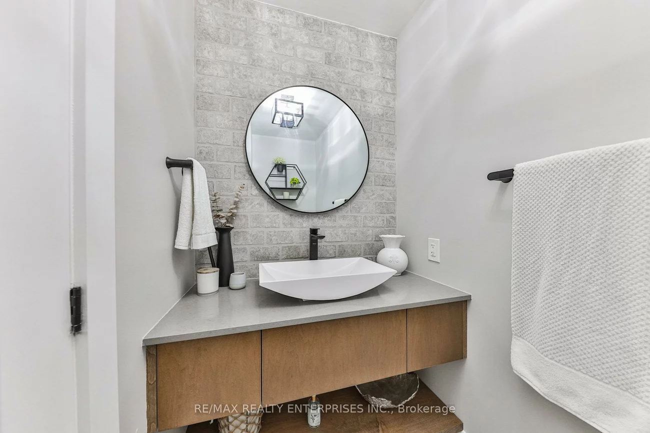 2131, Lynchmere, Cooksville, Mississauga