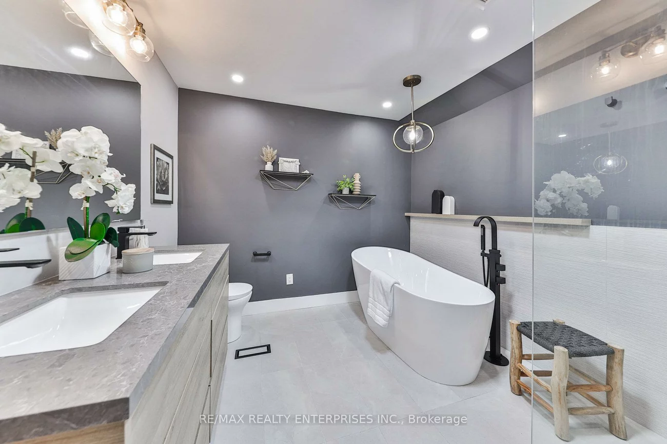2131, Lynchmere, Cooksville, Mississauga