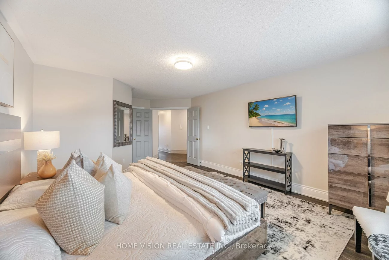 6560, Western Skies, Meadowvale Village, Mississauga