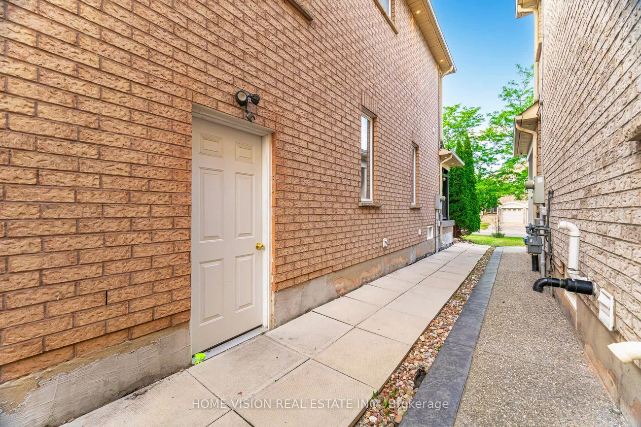 6560, Western Skies, Meadowvale Village, Mississauga