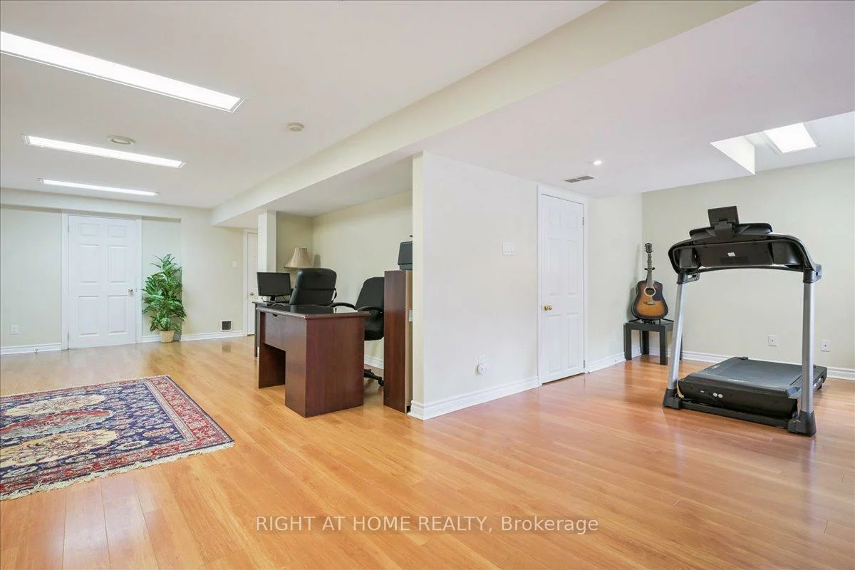 5322, Lismic, East Credit, Mississauga