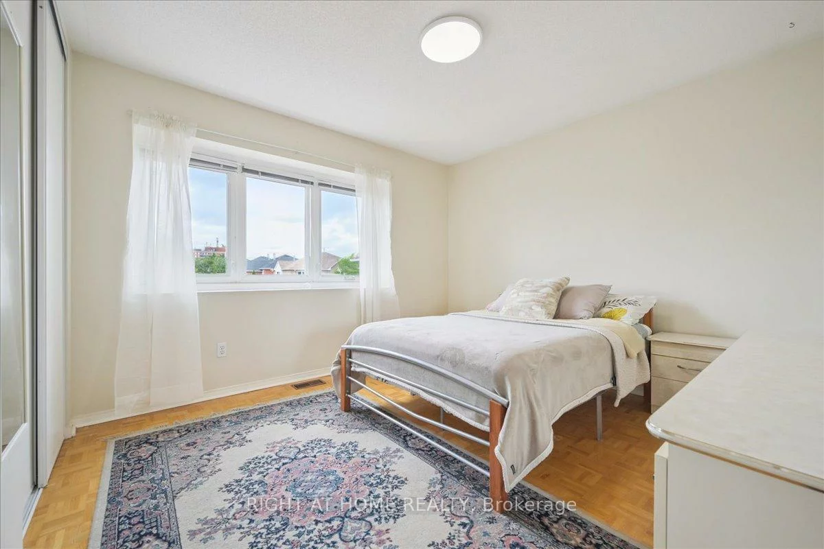 5322, Lismic, East Credit, Mississauga