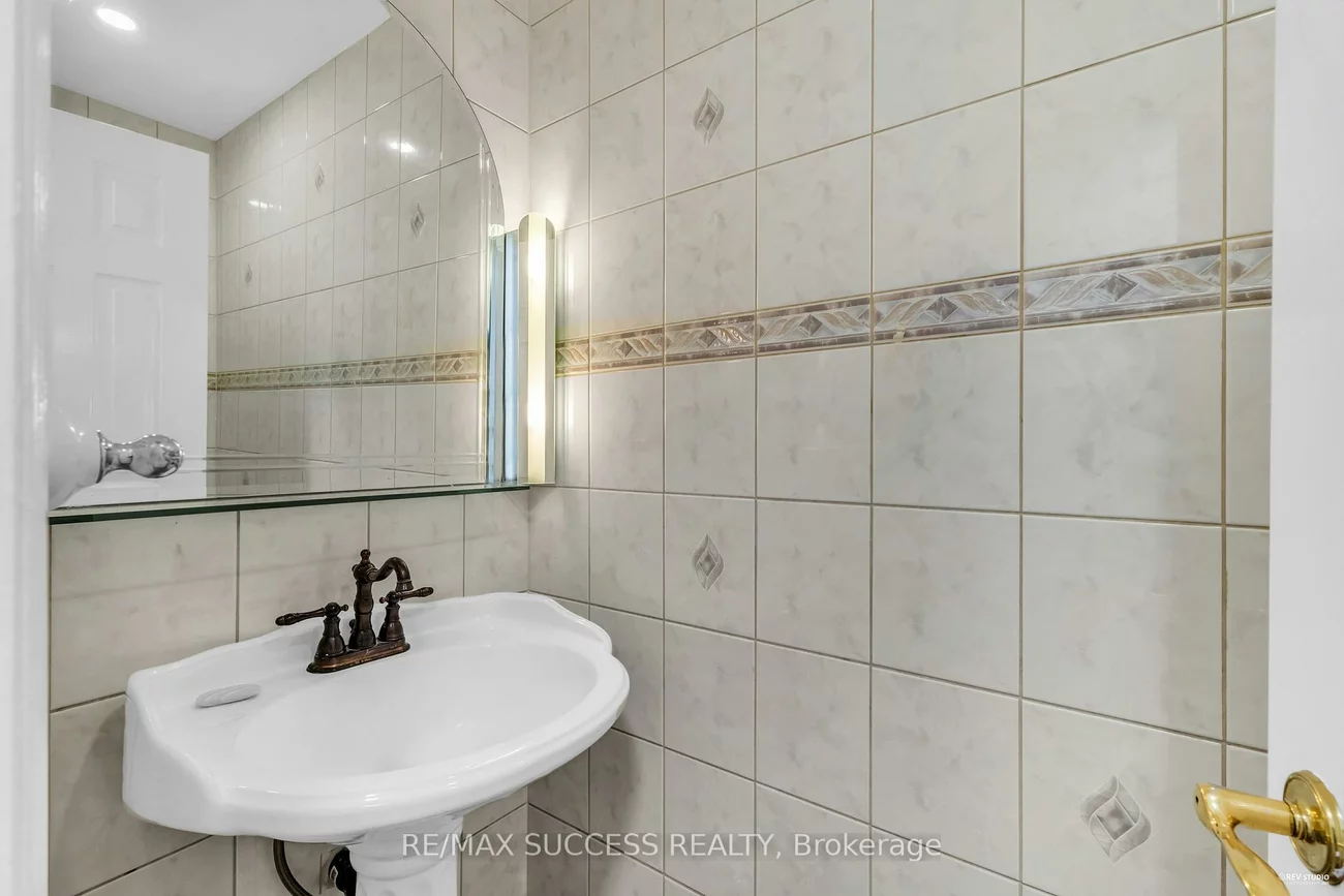 3224, Turnstone, Erin Mills, Mississauga