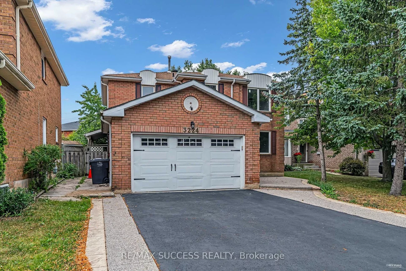 3224, Turnstone, Erin Mills, Mississauga