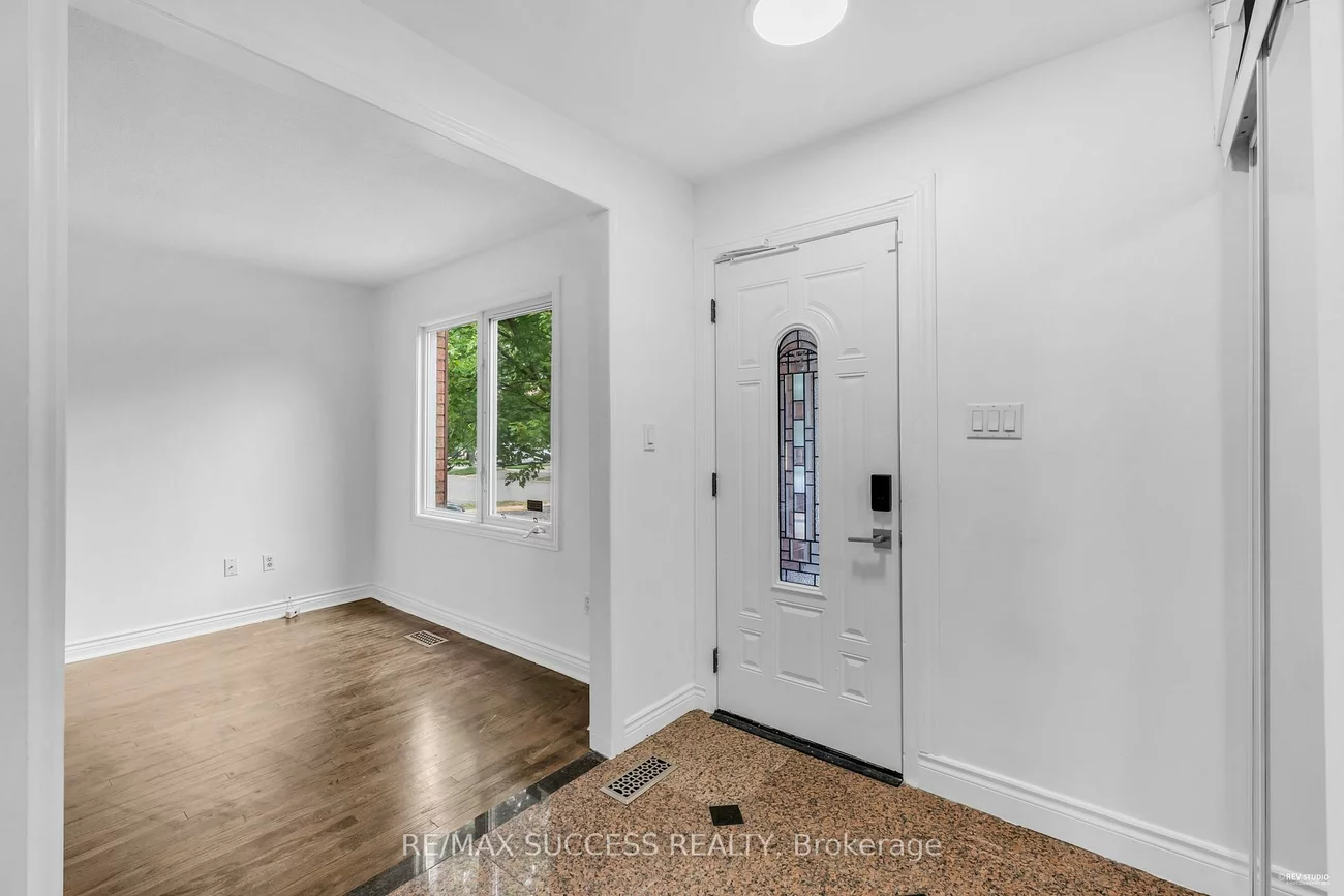 3224, Turnstone, Erin Mills, Mississauga