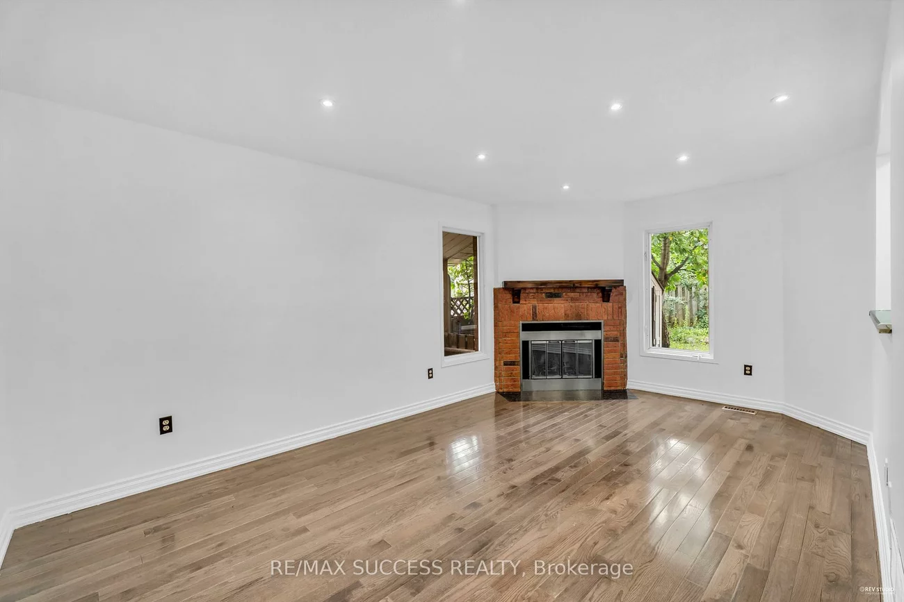 3224, Turnstone, Erin Mills, Mississauga