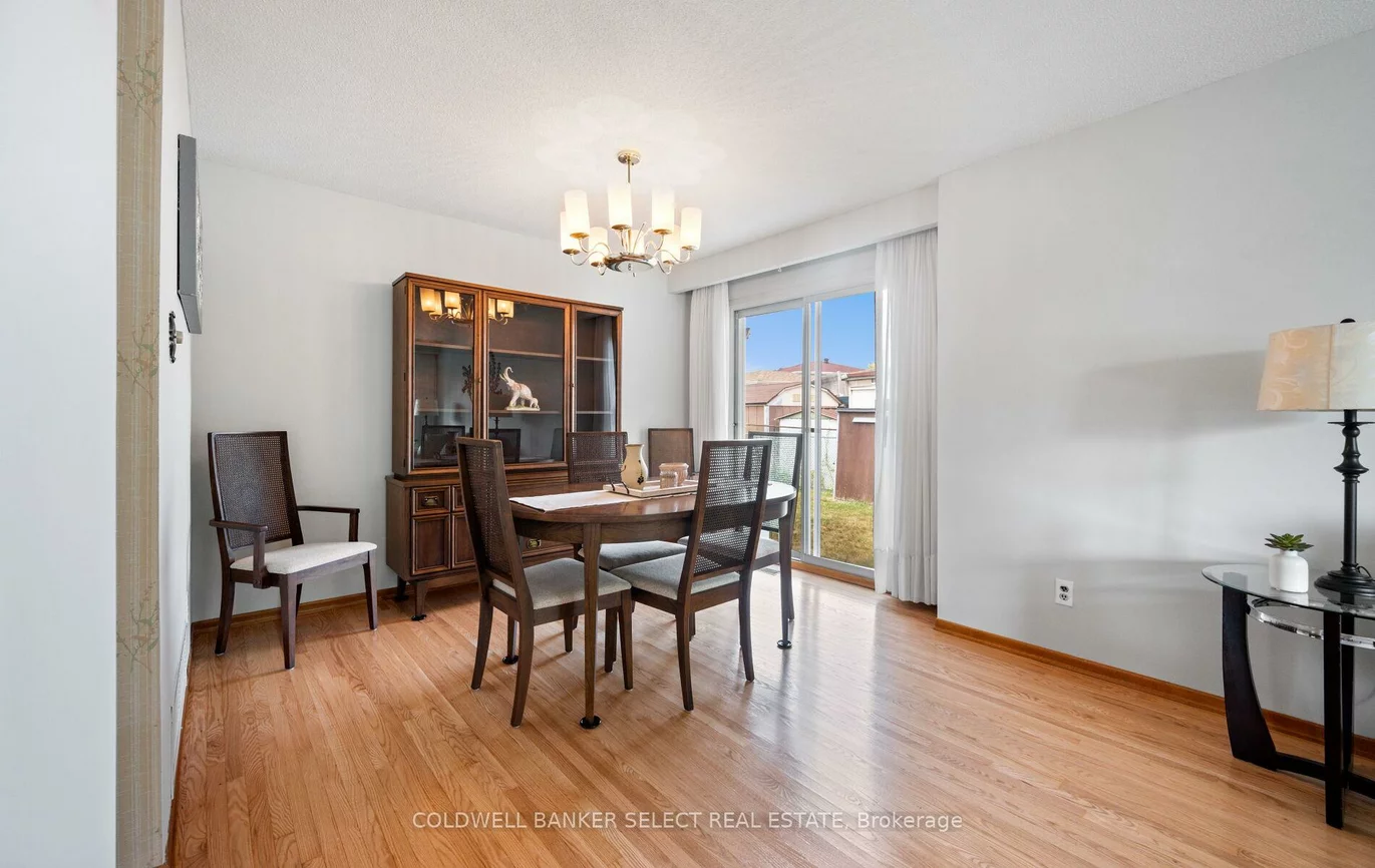 3883, Brandon Gate, Malton, Mississauga