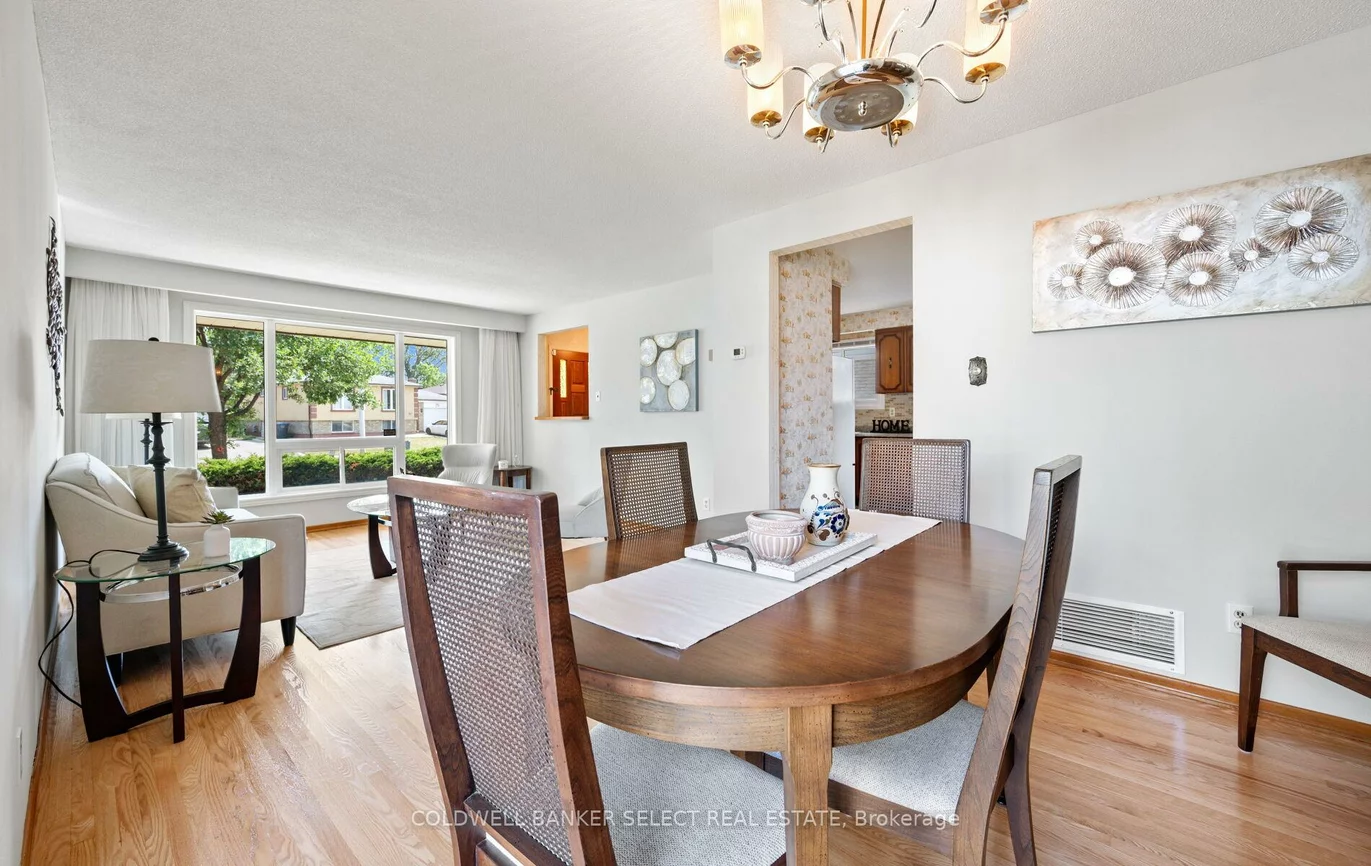3883, Brandon Gate, Malton, Mississauga