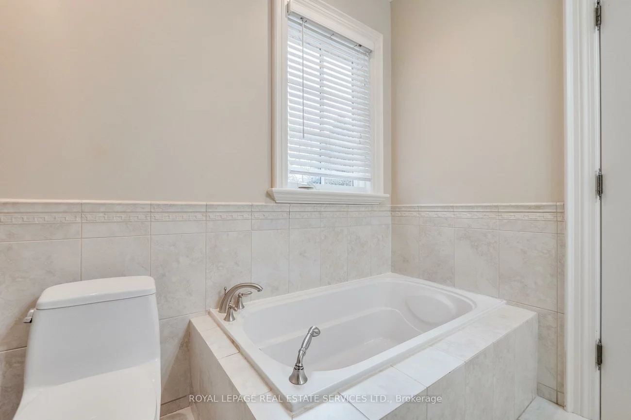 503, MEADOW WOOD, Clarkson, Mississauga