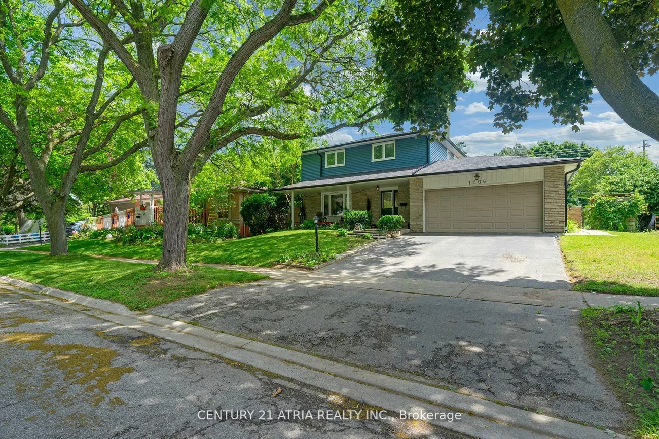 1806, Barsuda, Clarkson, Mississauga