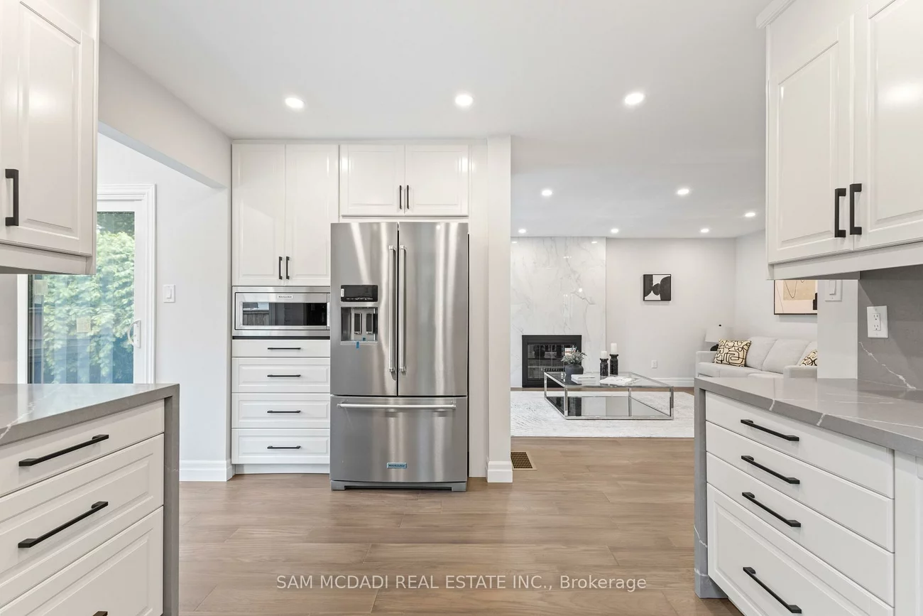 2535, Robin, Sheridan, Mississauga
