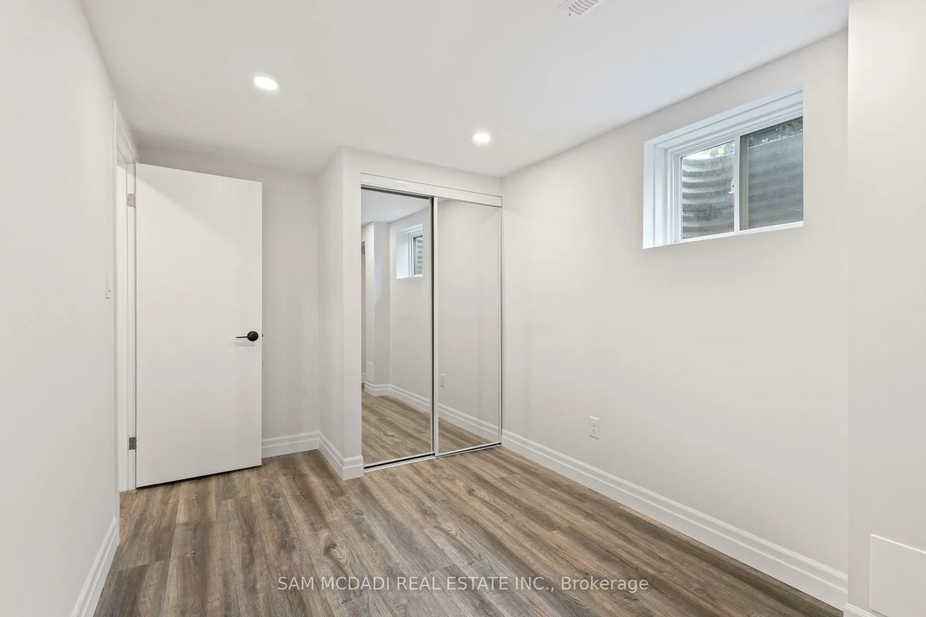2535, Robin, Sheridan, Mississauga
