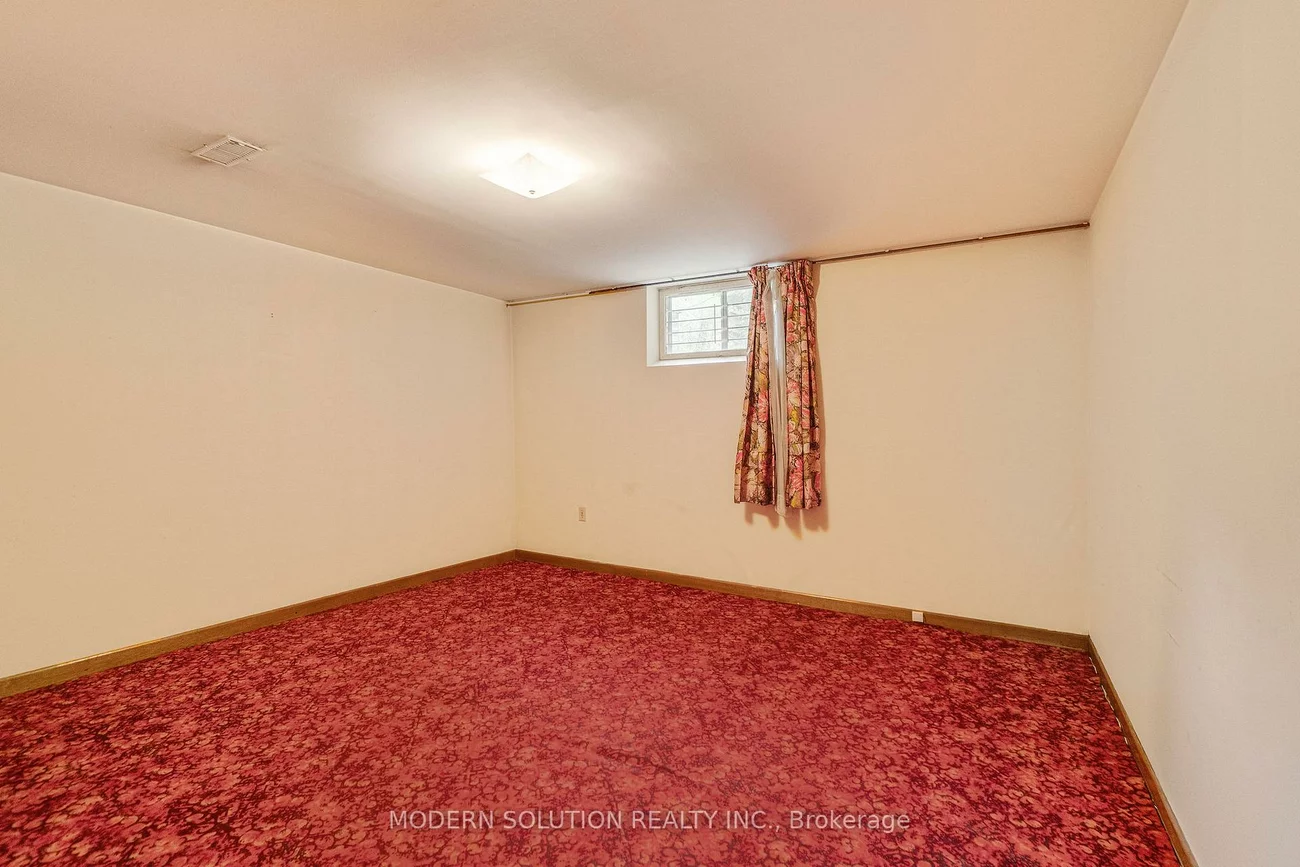 177, Eaglewood, Mineola, Mississauga