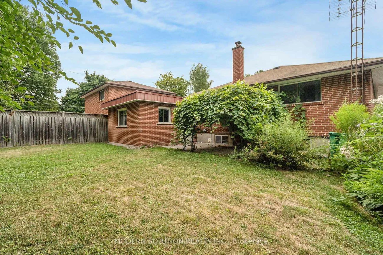 177, Eaglewood, Mineola, Mississauga