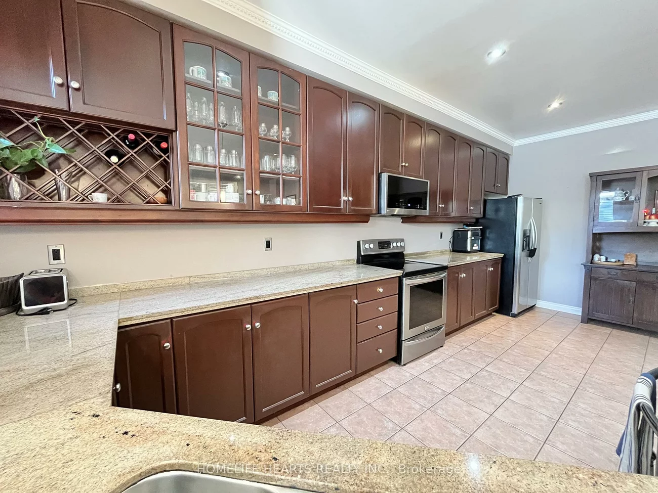 516, Lumberton, Hurontario, Mississauga