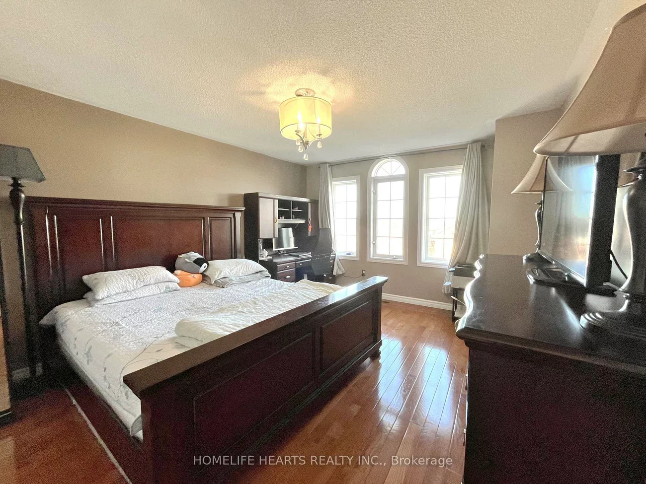 516, Lumberton, Hurontario, Mississauga