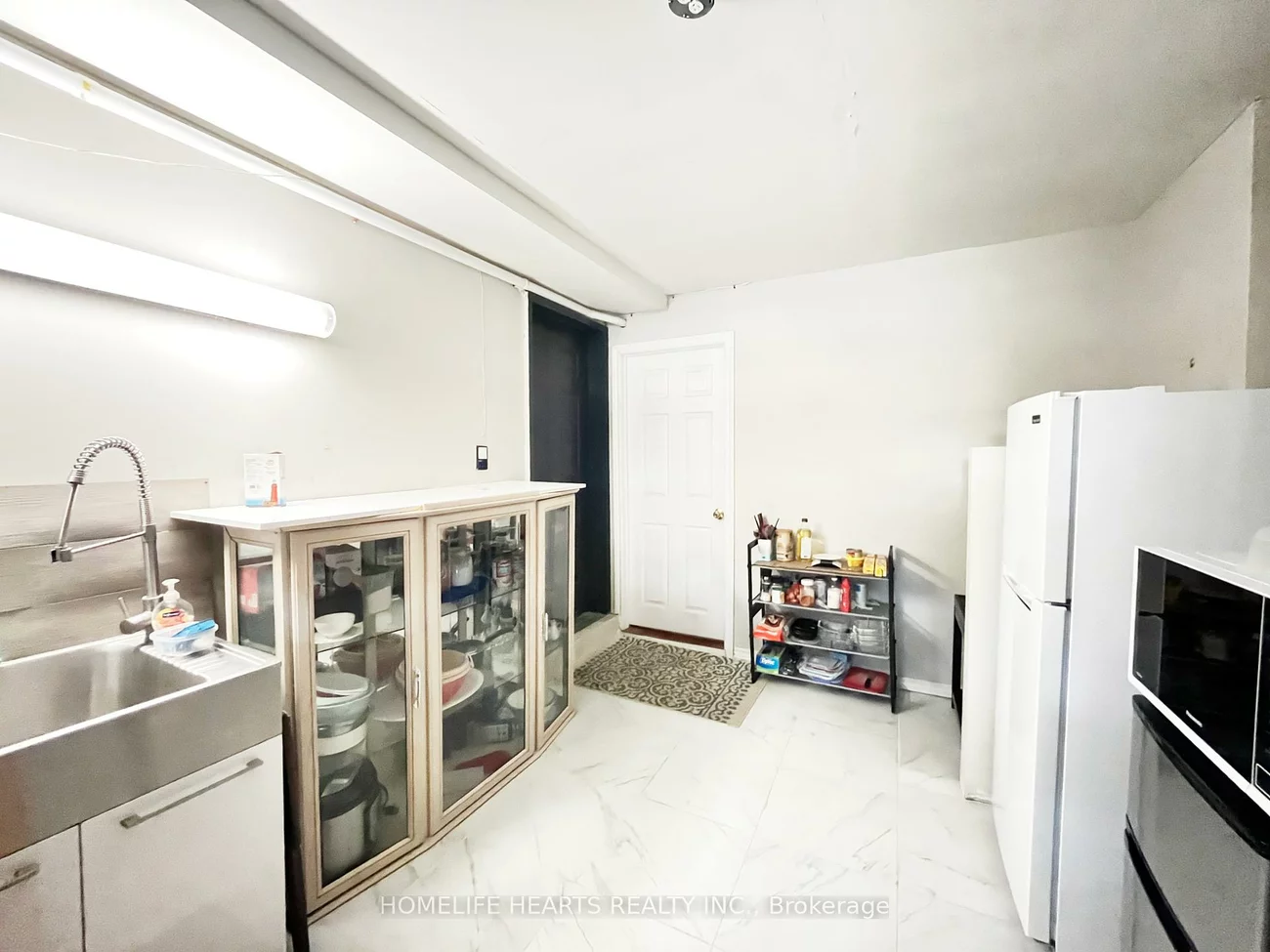516, Lumberton, Hurontario, Mississauga