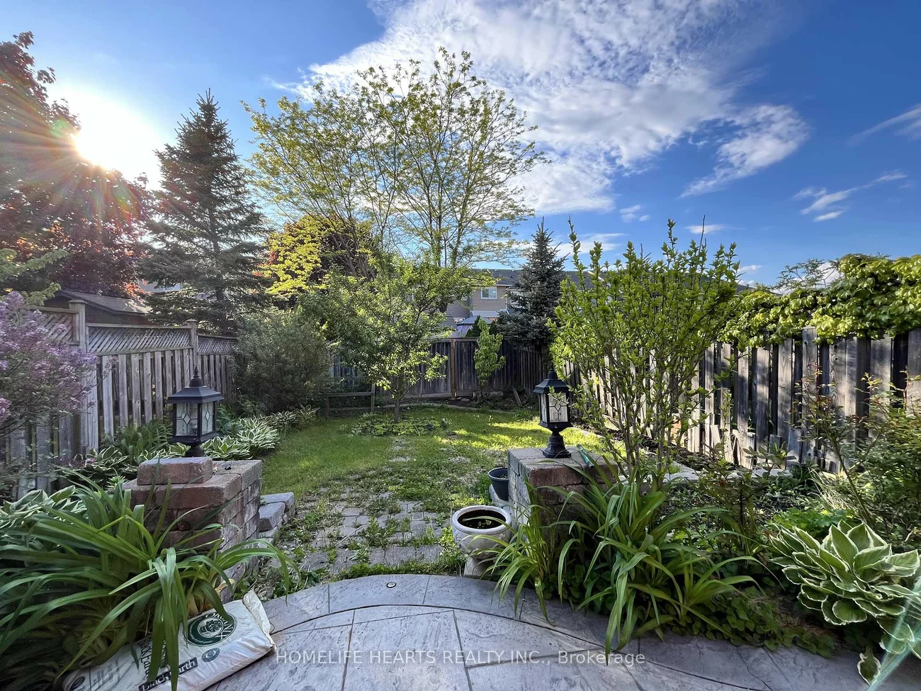 516, Lumberton, Hurontario, Mississauga