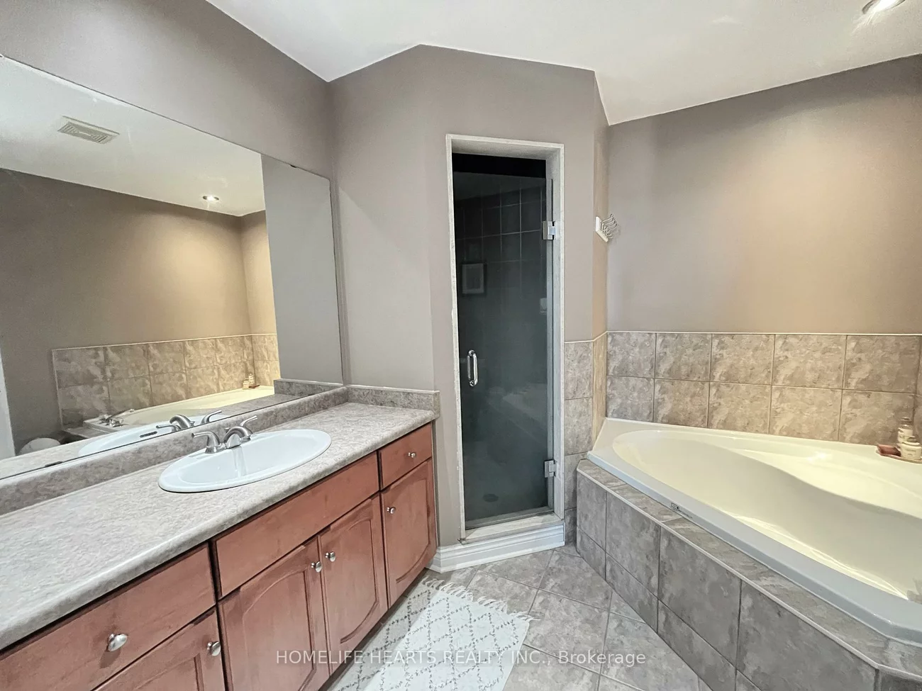 516, Lumberton, Hurontario, Mississauga