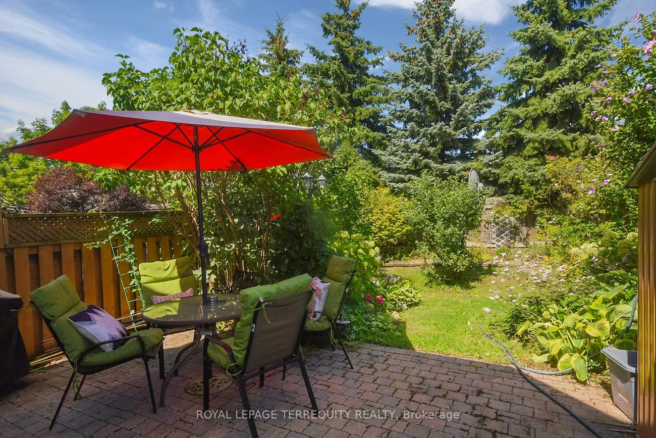 902, Ledbury, East Credit, Mississauga
