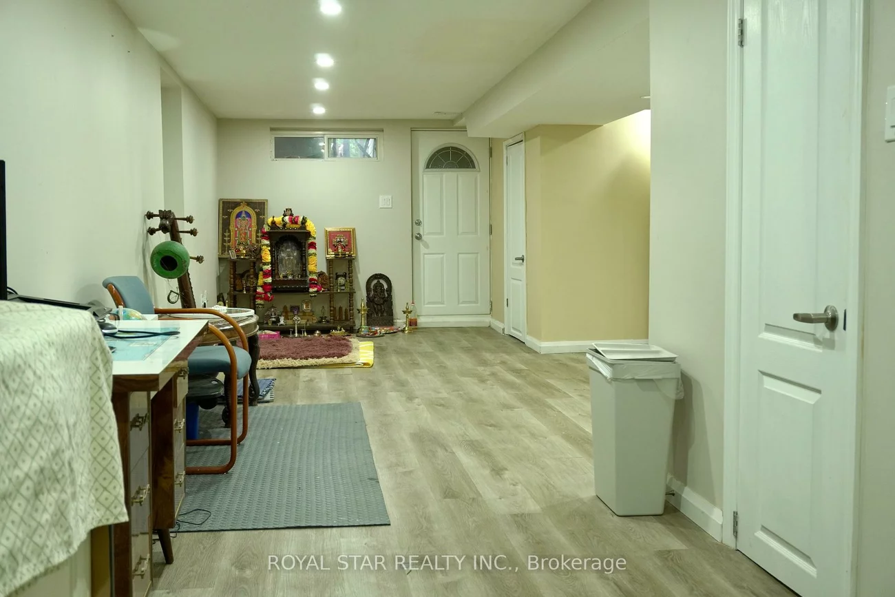 27, Matlock, Streetsville, Mississauga