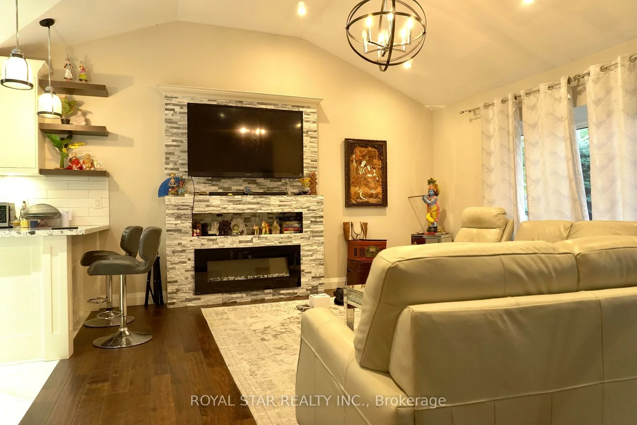 27, Matlock, Streetsville, Mississauga