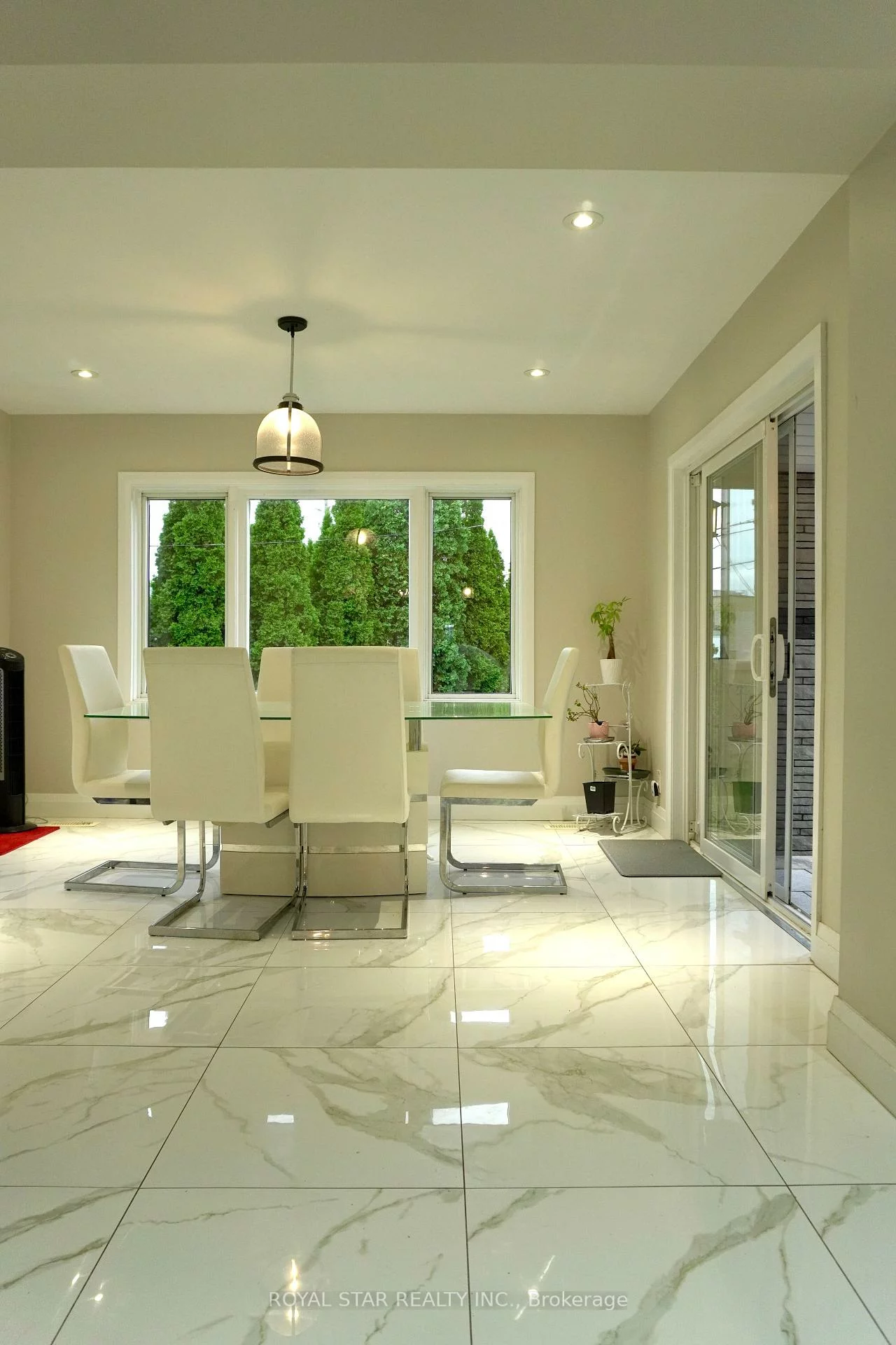 27, Matlock, Streetsville, Mississauga