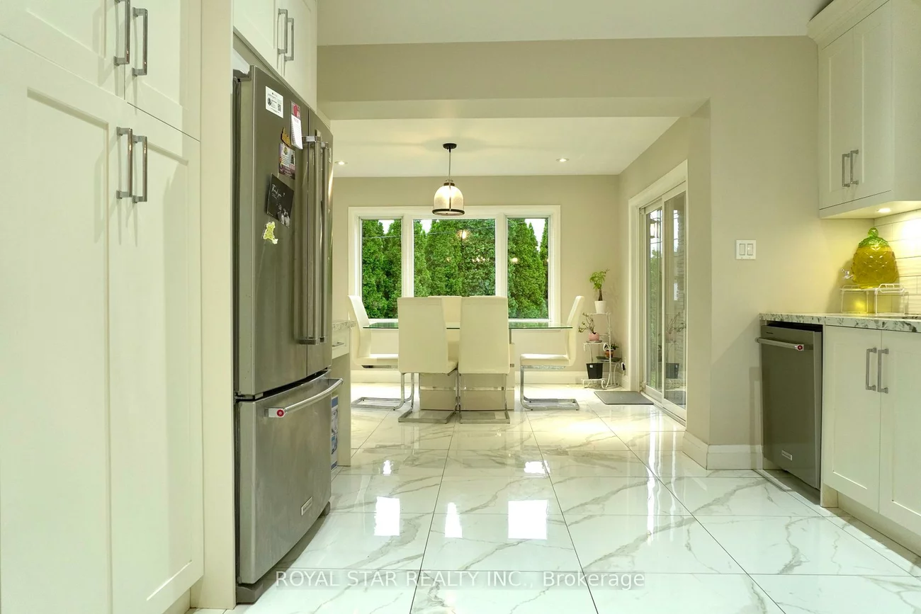 27, Matlock, Streetsville, Mississauga